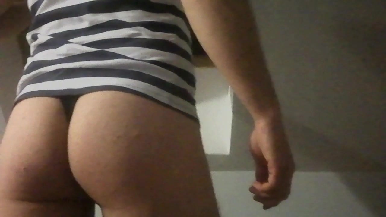 Femboy bubble butt