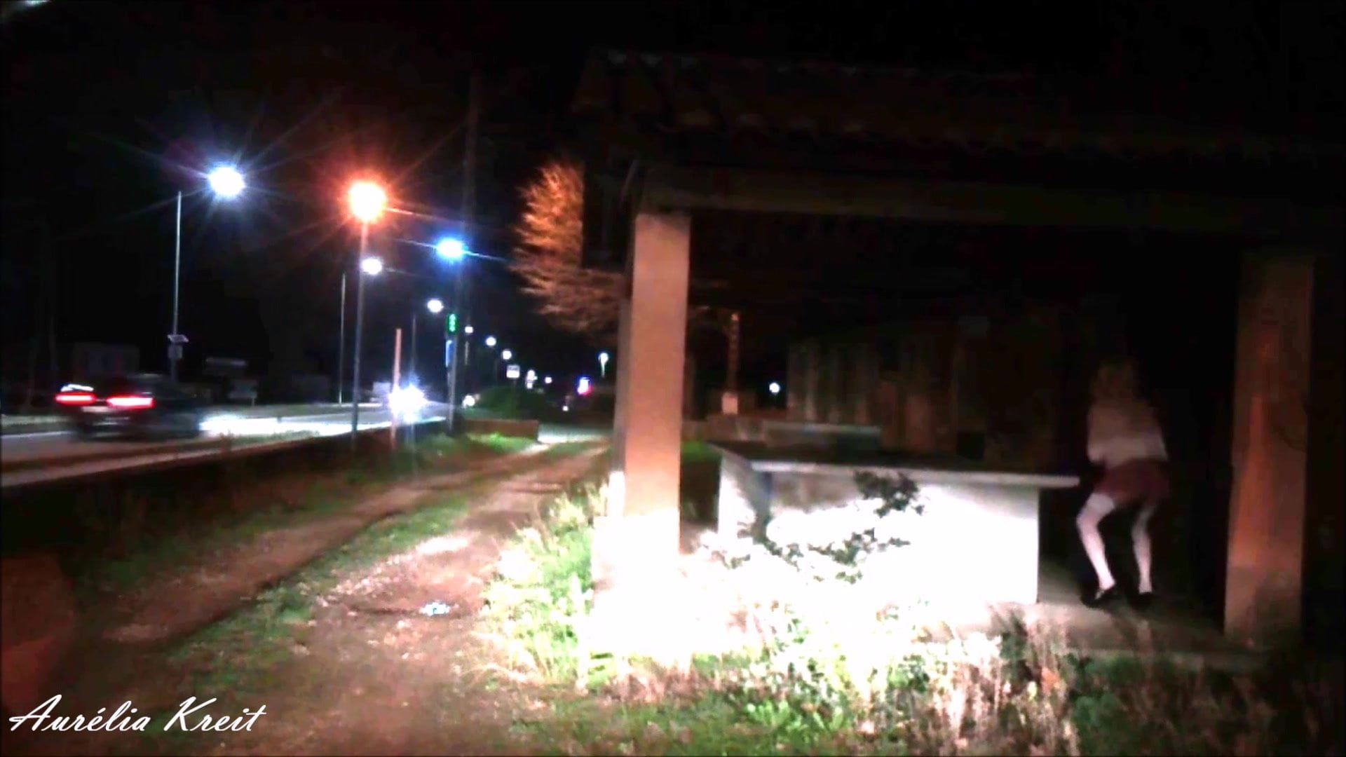 Compil night exhib in city on nationale 7 road tail plugged
