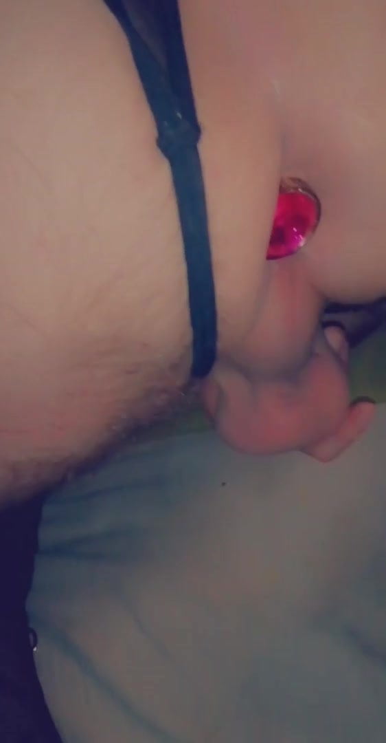 Slave fucked by shemale