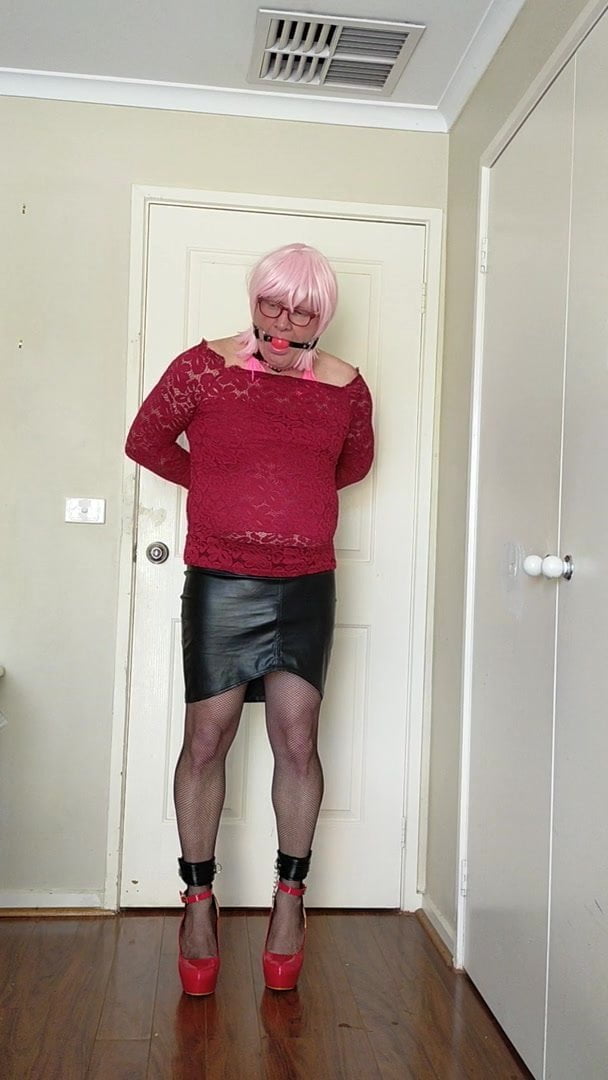 Daisy trying bondage in pink