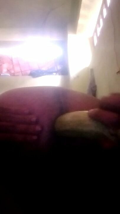 Slut anal nympho maid waitiing for saudi boss and his friend