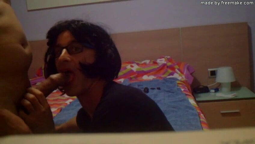 Vicenta sucking the postman's rich cock eating it on the dou