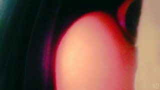 Jugando un rato su dildo Travesti de Closet